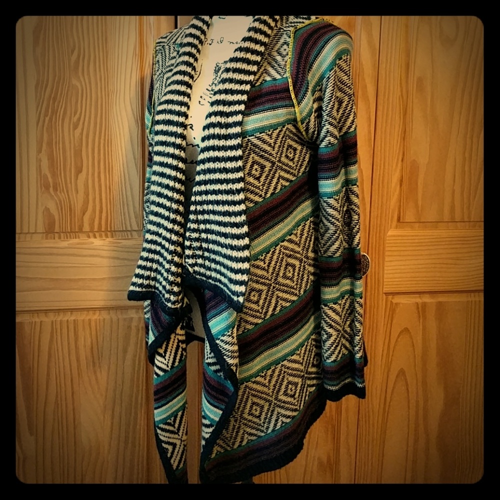 Beautiful patterned cardigan sweater.